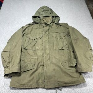 Vintage Alpha Industries Coat Mens Medium Green Hooded Cold Weather USA 70s